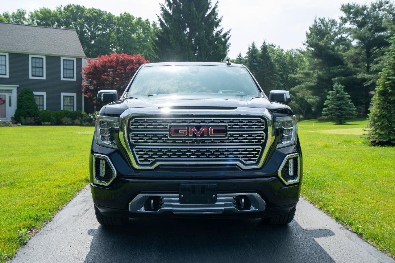 Used 2019 GMC Sierra 1500 Denali w/ Denali Ultimate Package AWD/4WD image 8