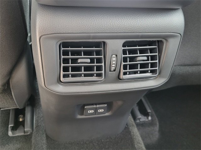 Used 2025 Toyota RAV4 XLE image 33