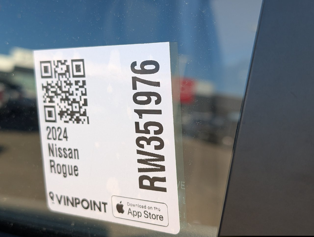Used 2024 Nissan Rogue SV FWD image 28