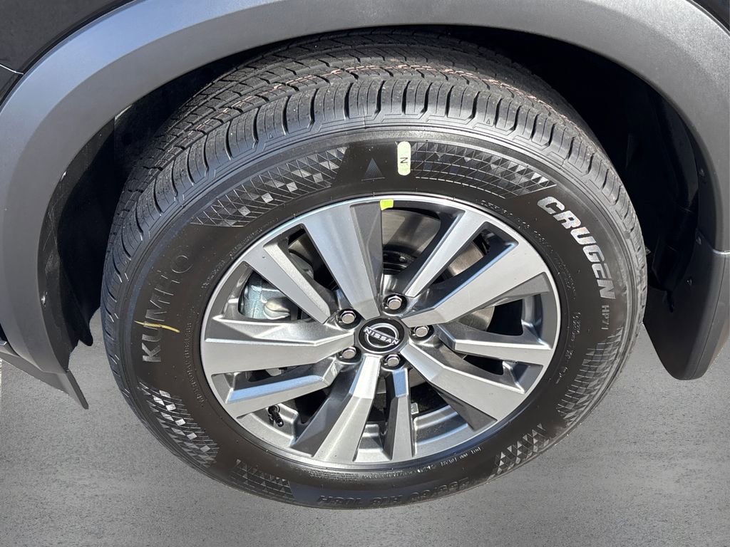 New 2025 Nissan Pathfinder SL image 12