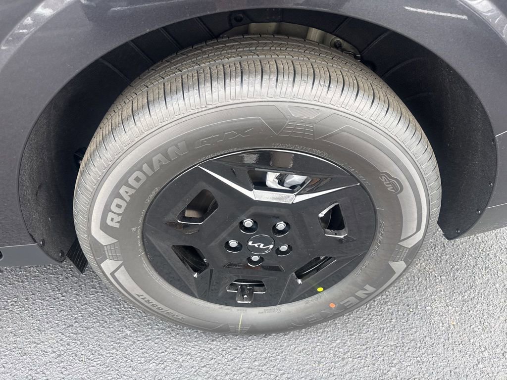 New 2026 Kia Carnival LX image 19
