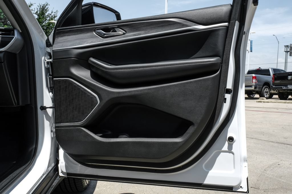 Used 2022 Jeep Grand Cherokee Limited RWD image 56