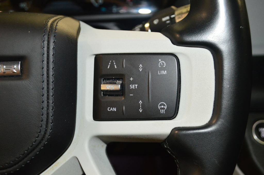 Used 2022 Land Rover Defender 110 XS Edition AWD/4WD image 22