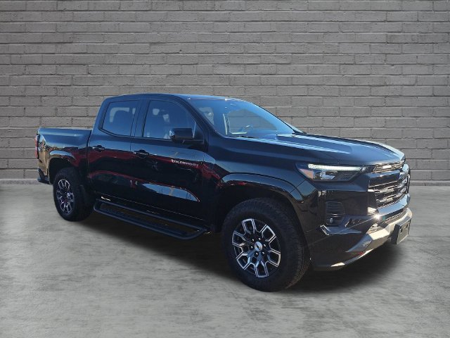 Used 2026 Chevrolet Colorado Z71 w/ Technology Package AWD/4WD image 8