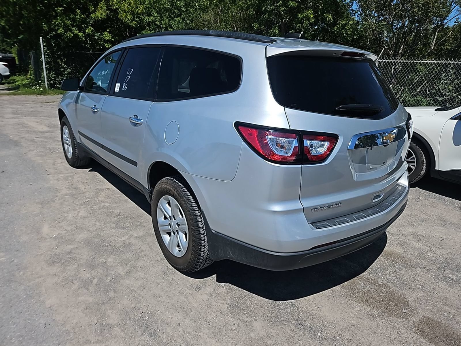 Used 2017 Chevrolet Traverse LS FWD image 5