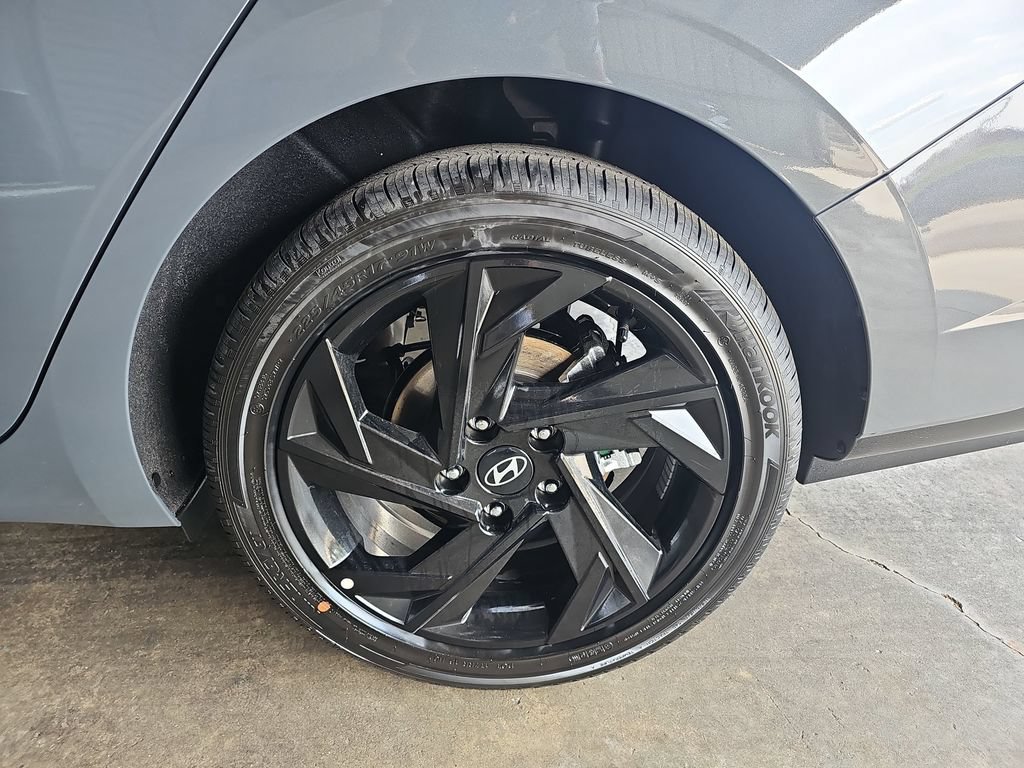 New 2026 Hyundai Elantra SEL Sport Premium FWD image 35
