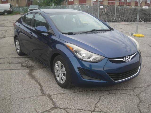 Used 2016 Hyundai Elantra SE image 3