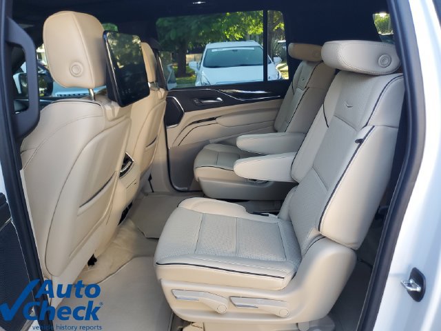 Used 2024 Cadillac Escalade ESV Premium Luxury RWD image 14