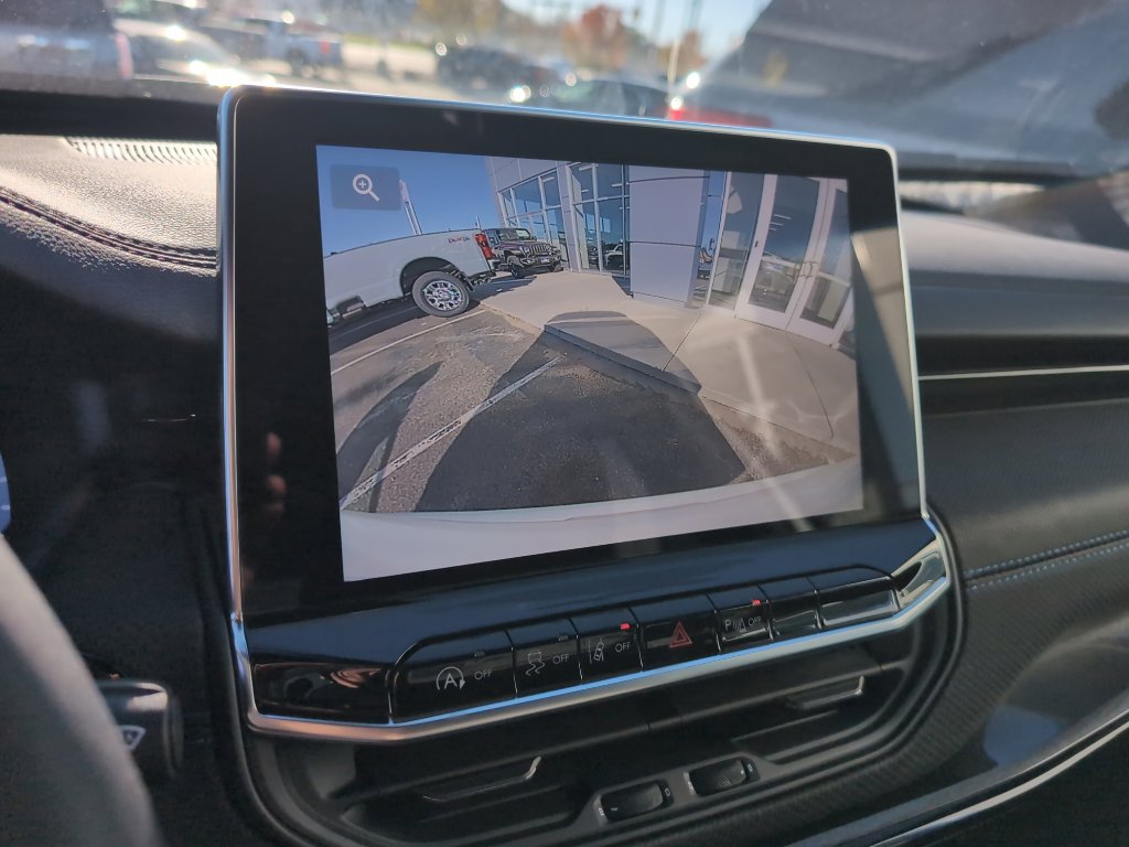 New 2026 Jeep Compass Limited image 24