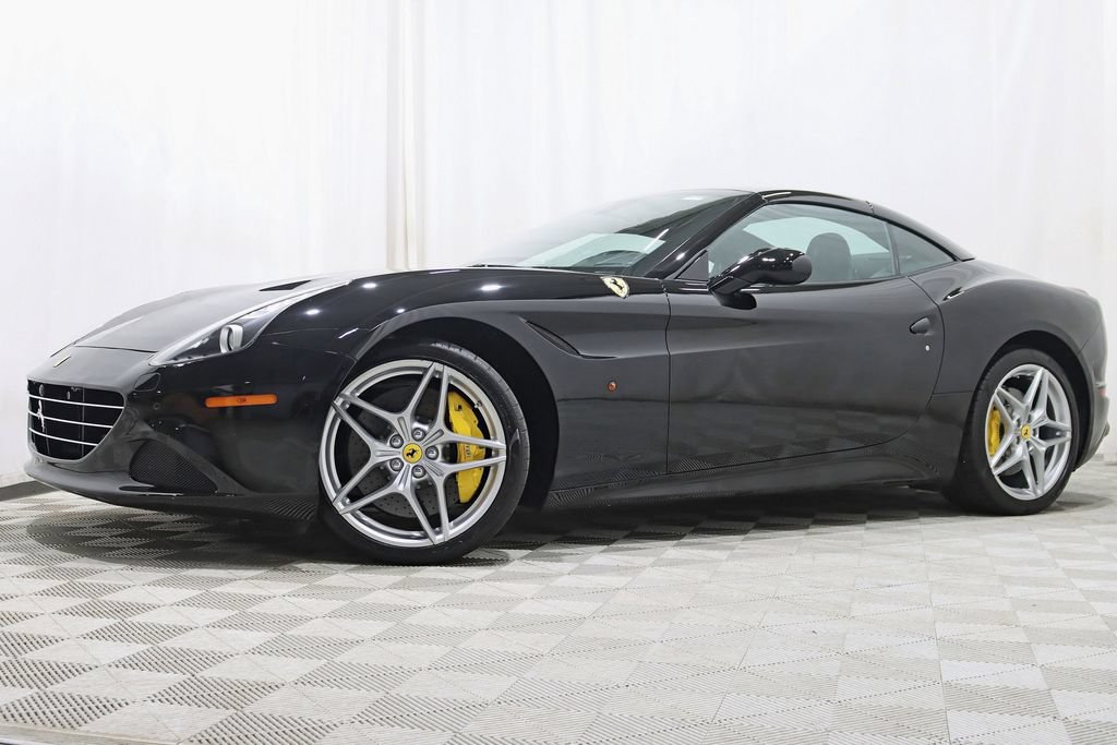 Used 2016 Ferrari California T RWD image 2