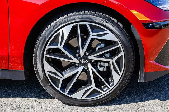 Certified 2025 Hyundai Ioniq 6 SEL image 11