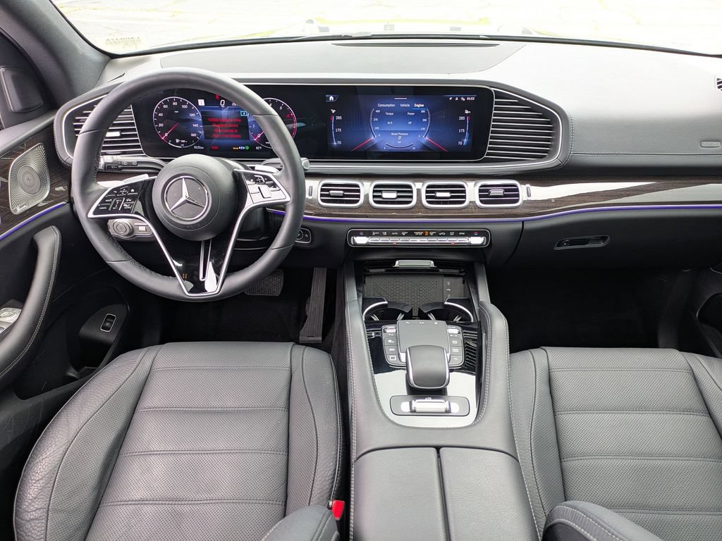 Used 2025 Mercedes-Benz GLS 450 4MATIC image 21