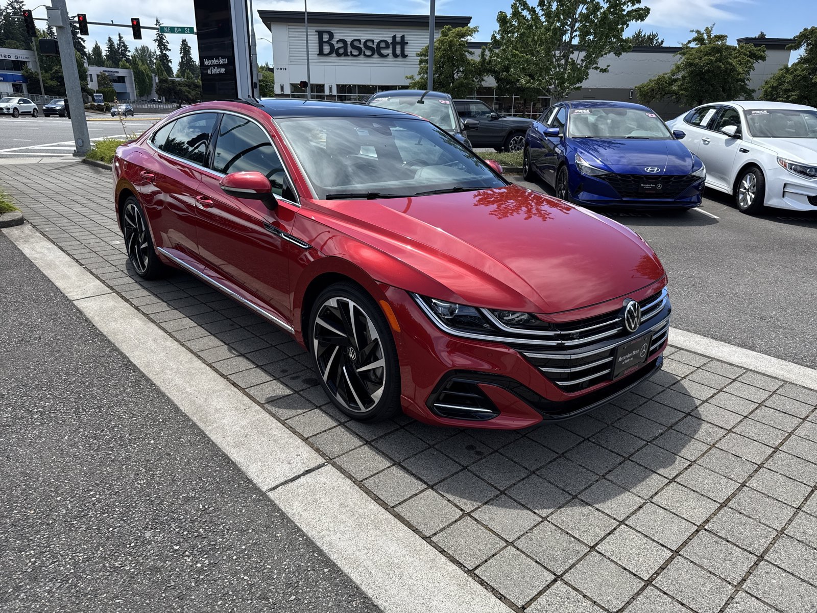 Used 2023 Volkswagen Arteon SEL Premium AWD/4WD image 3