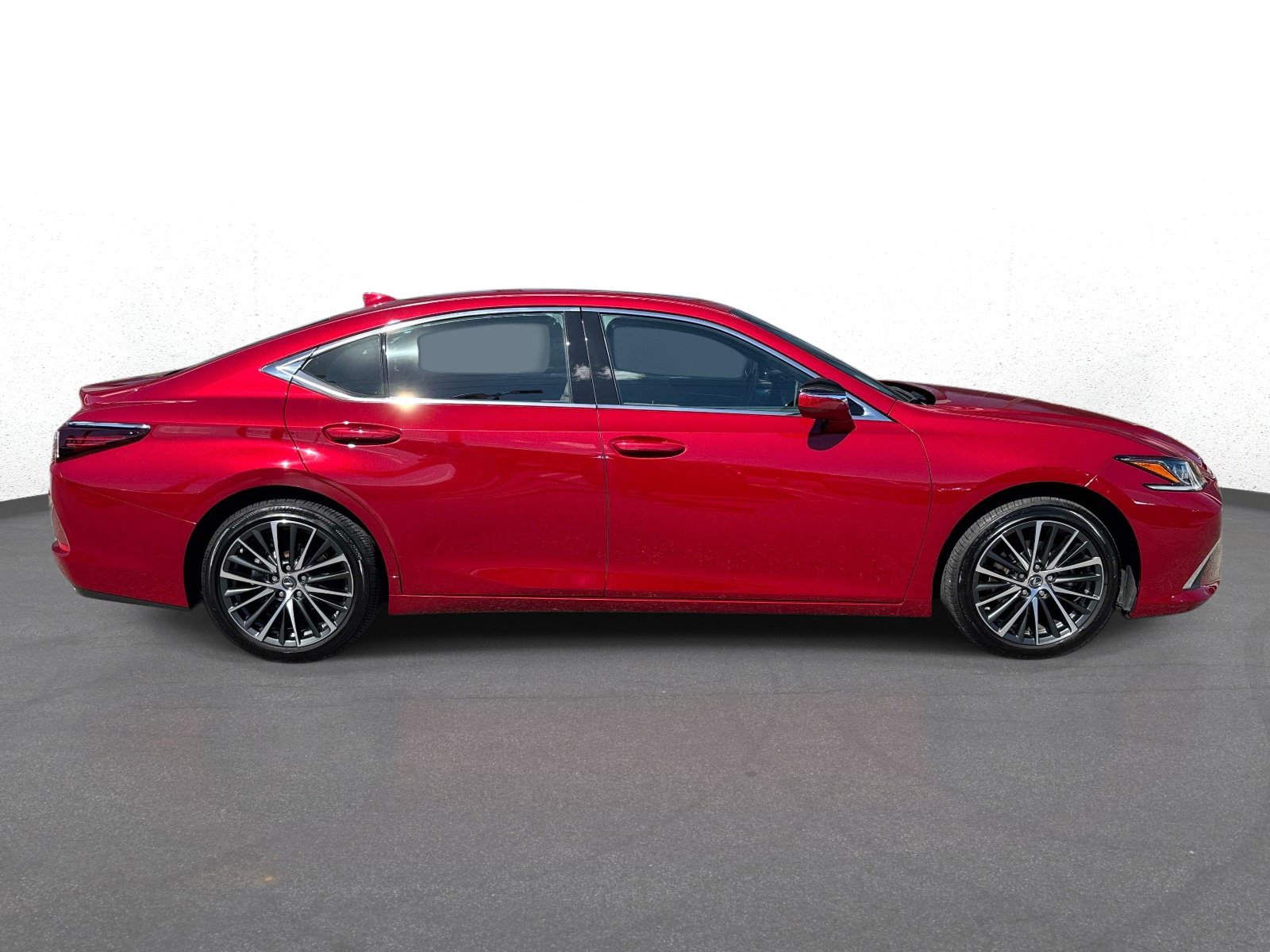 Certified 2025 Lexus ES 350 w/ Premium Package FWD image 2