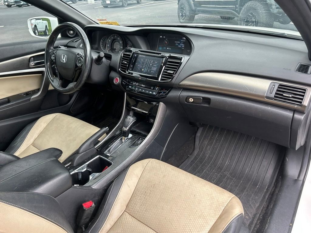 Used 2017 Honda Accord EX-L image 37