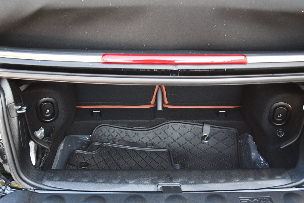 Used 2024 MINI Cooper S w/ Signature Upholstery Package FWD image 16