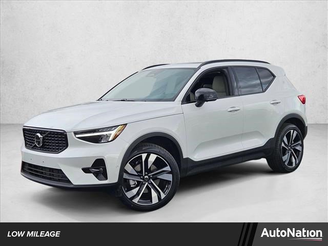 Used 2025 Volvo XC40 B5 Plus