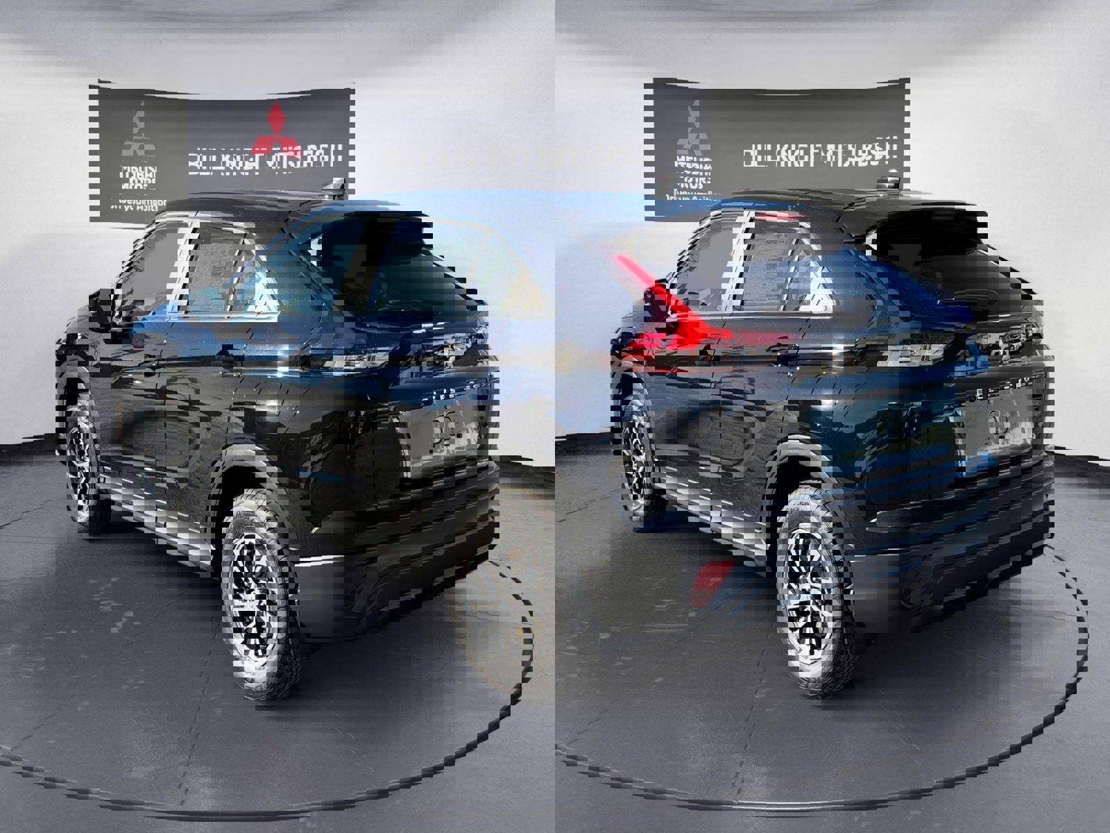 New 2026 Mitsubishi Eclipse Cross ES image 3