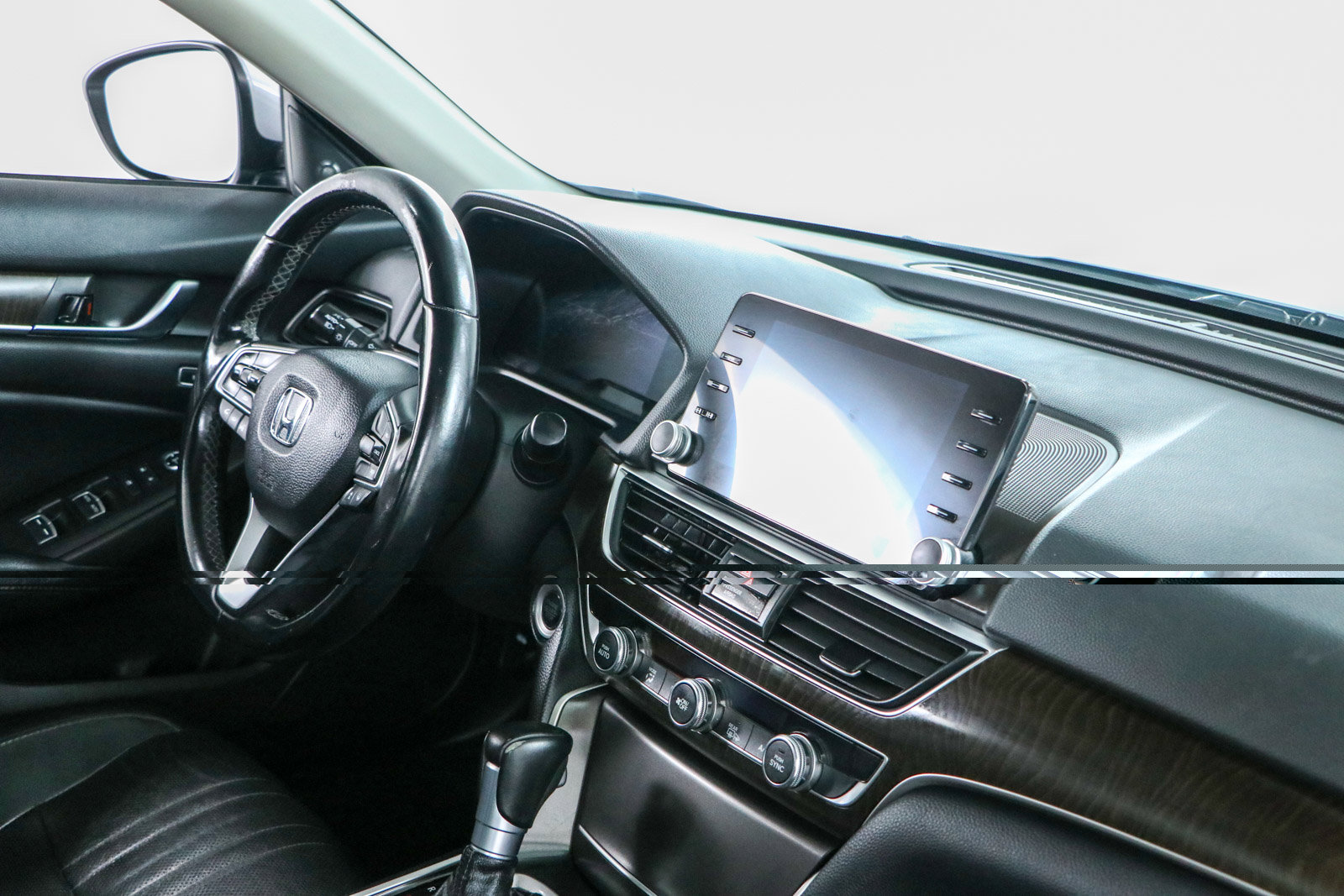 Used 2018 Honda Accord EX-L image 23