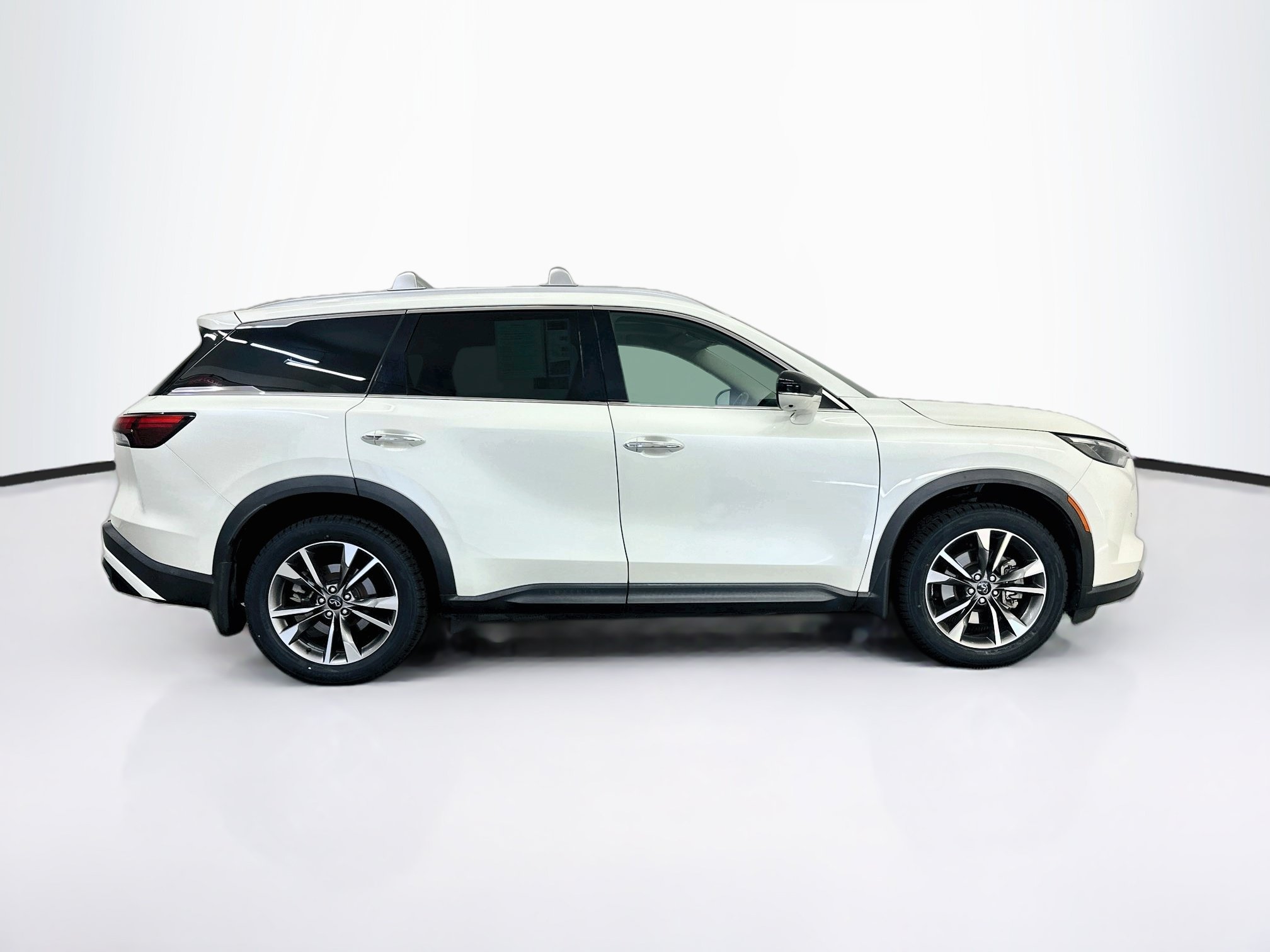 Used 2023 INFINITI QX60 Luxe w/ Cargo Package AWD/4WD image 10