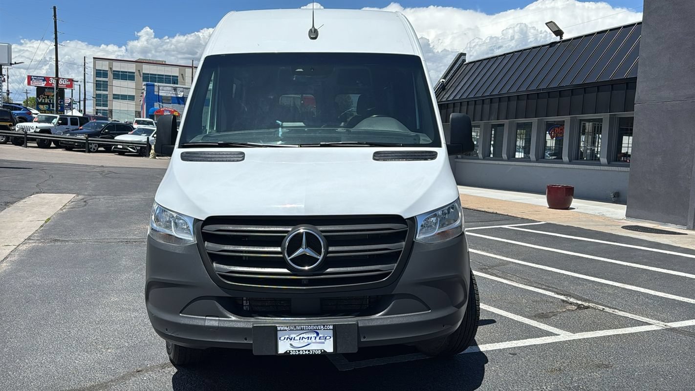 Used 2024 Mercedes-Benz Sprinter 2500 image 8