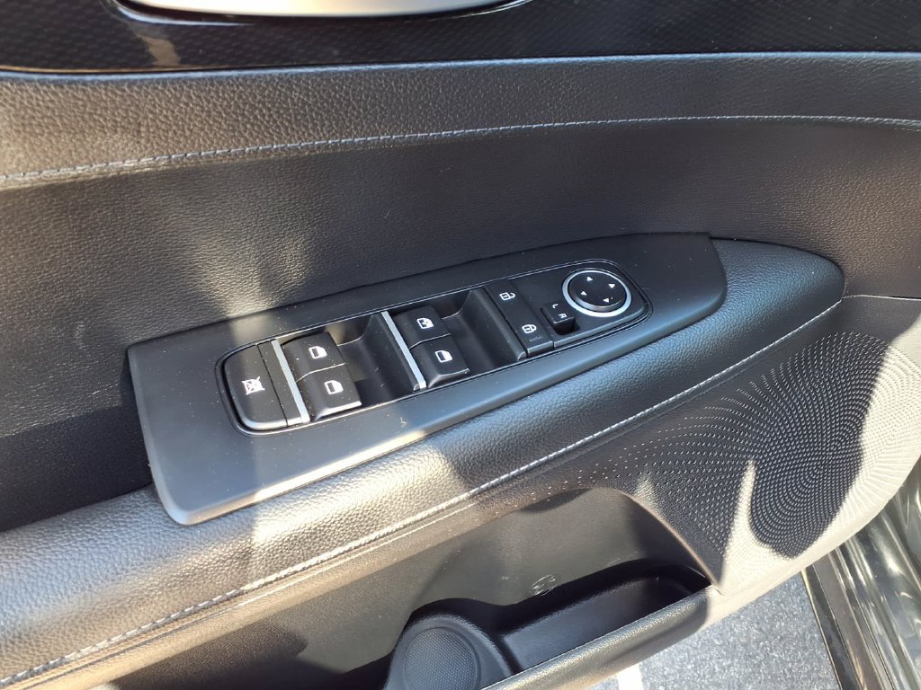 Certified 2024 Kia Forte GT-Line FWD image 16