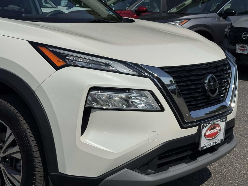 Used 2021 Nissan Rogue SV AWD/4WD image 8