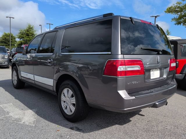 Used 2013 Lincoln Navigator L 2WD image 7
