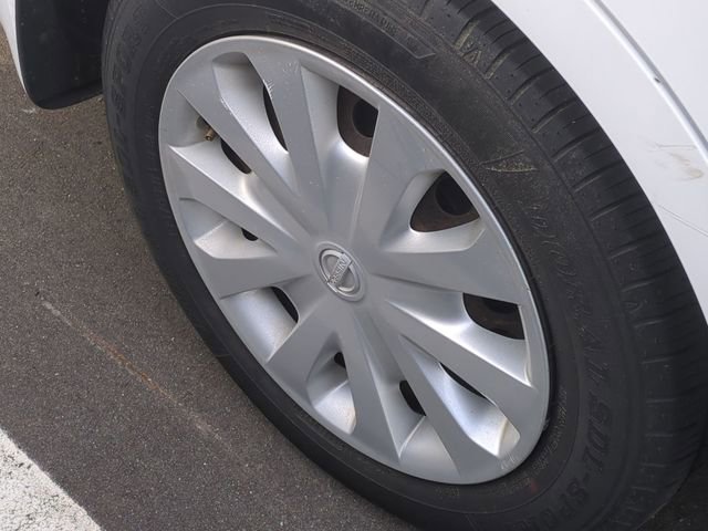 Used 2018 Nissan Versa S Plus image 4