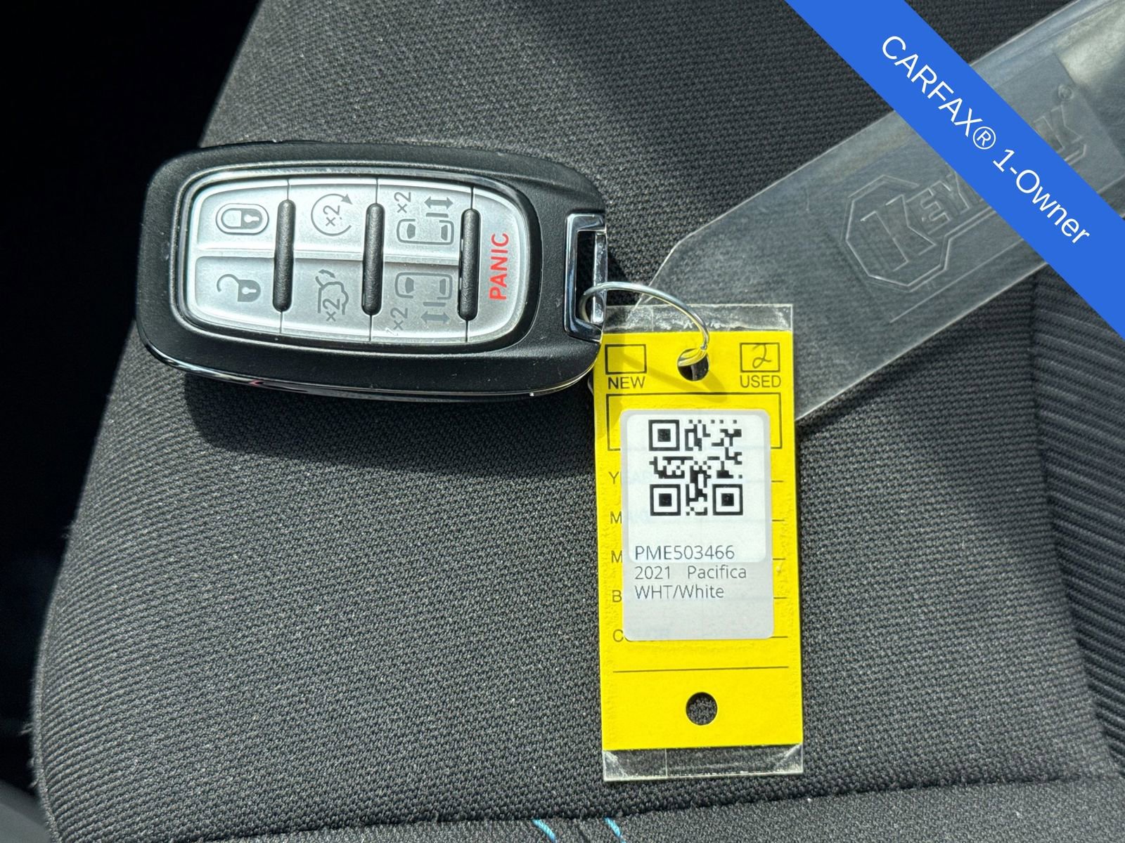 Used 2021 Chrysler Pacifica Touring w/ Cold Weather Group FWD image 40
