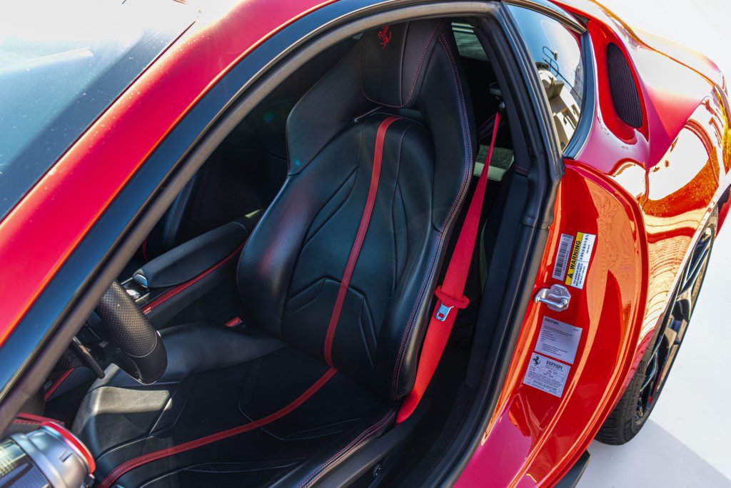Certified 2018 Ferrari 812 Superfast RWD image 44