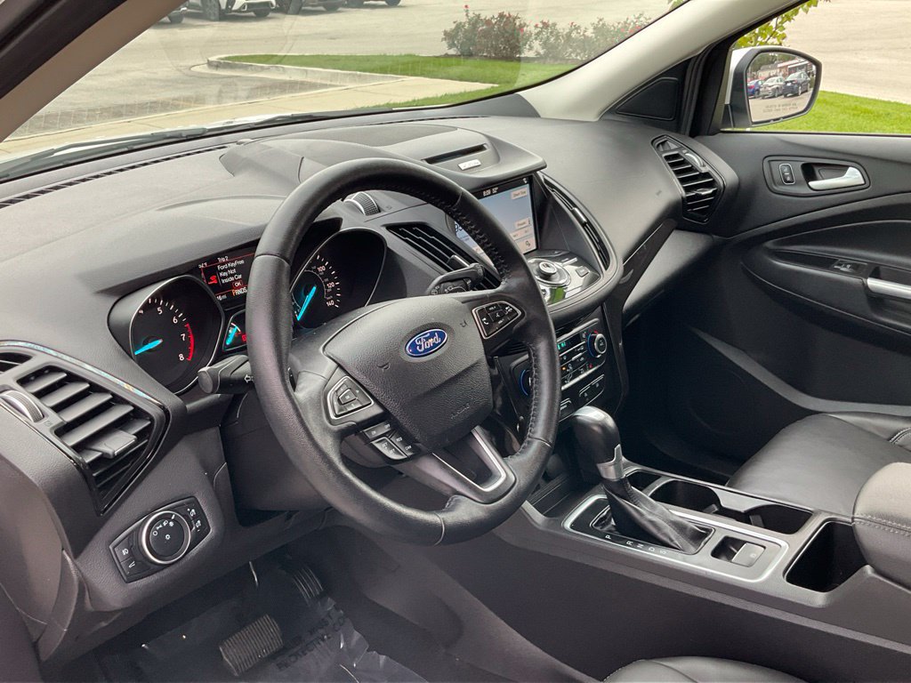 Used 2017 Ford Escape Titanium FWD image 11