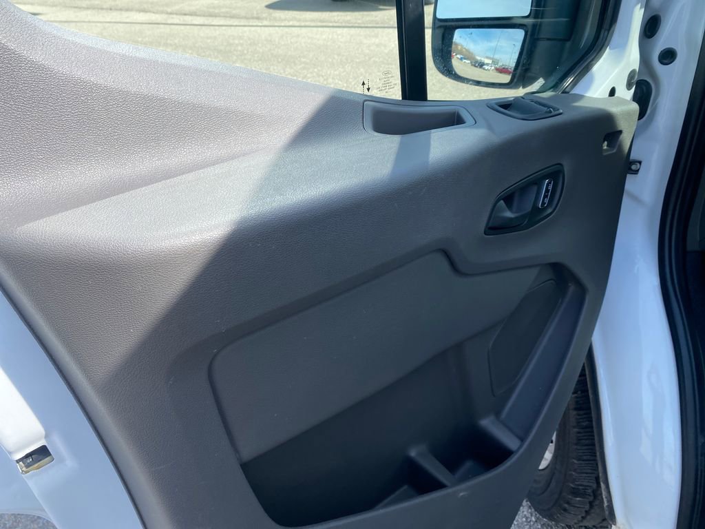 Used 2024 Ford Transit 250 Low Roof AWD w/ Exterior Upgrade Package image 11