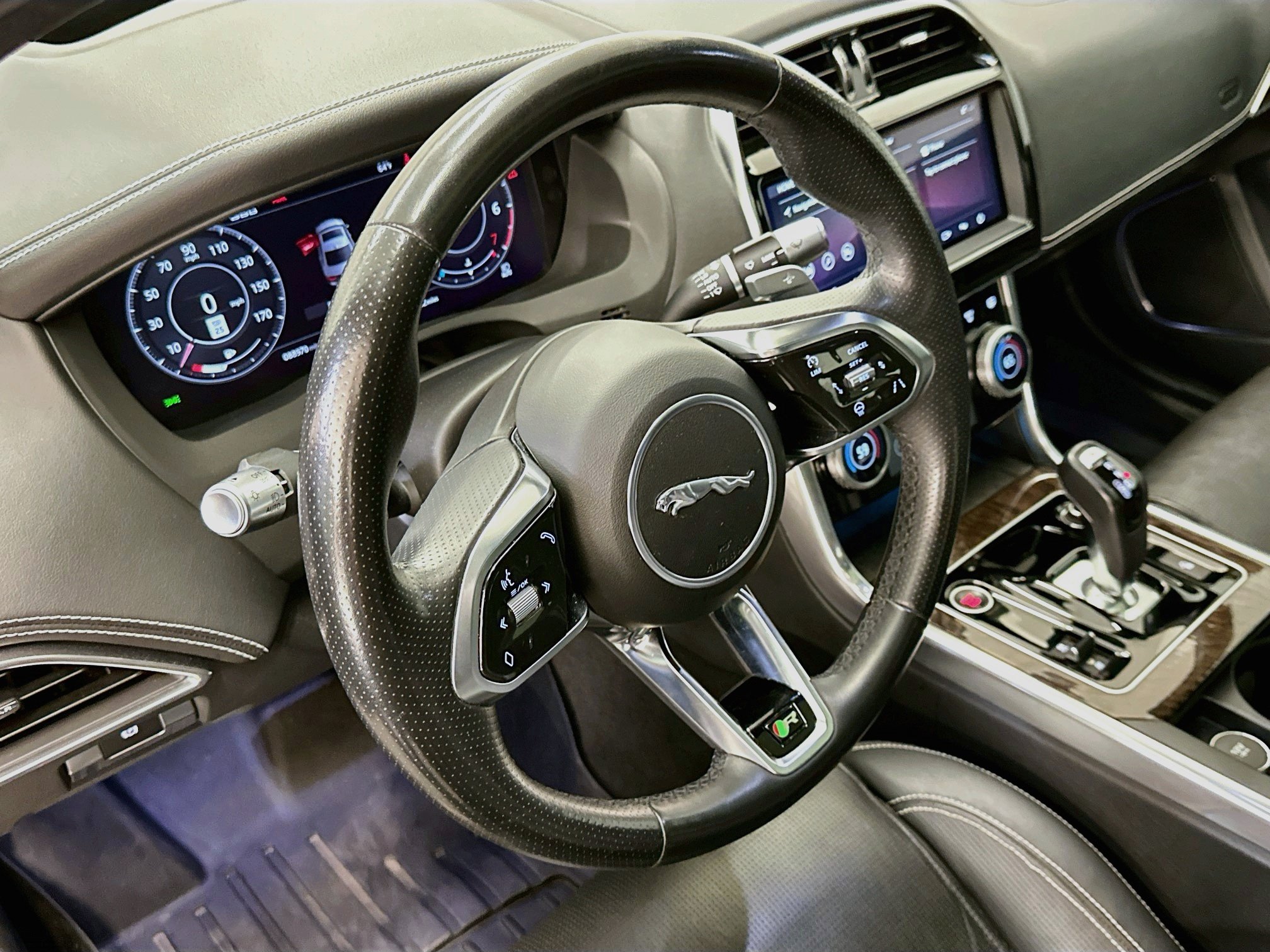 Used 2020 Jaguar XE R-Dynamic S AWD/4WD image 18