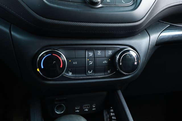 Used 2022 Chevrolet TrailBlazer LT AWD/4WD image 18