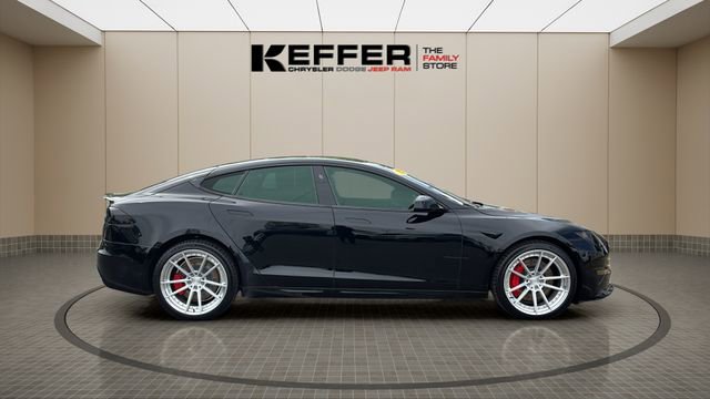 Used 2021 Tesla Model S Plaid image 6