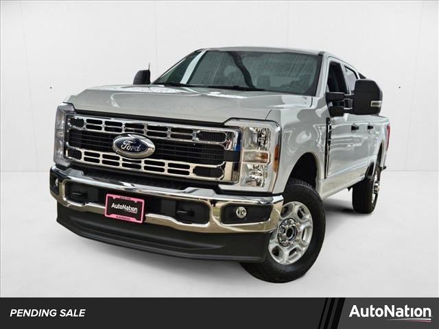 New 2025 Ford F250 XLT w/ FX4 Off-Road Package
