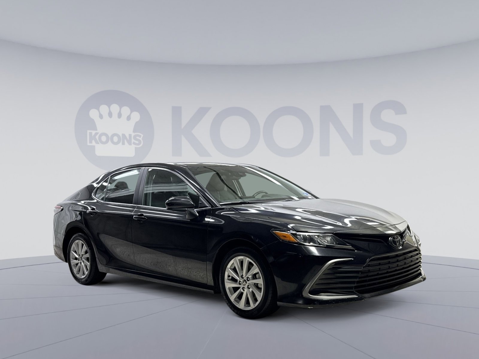 Used 2024 Toyota Camry LE FWD image 14