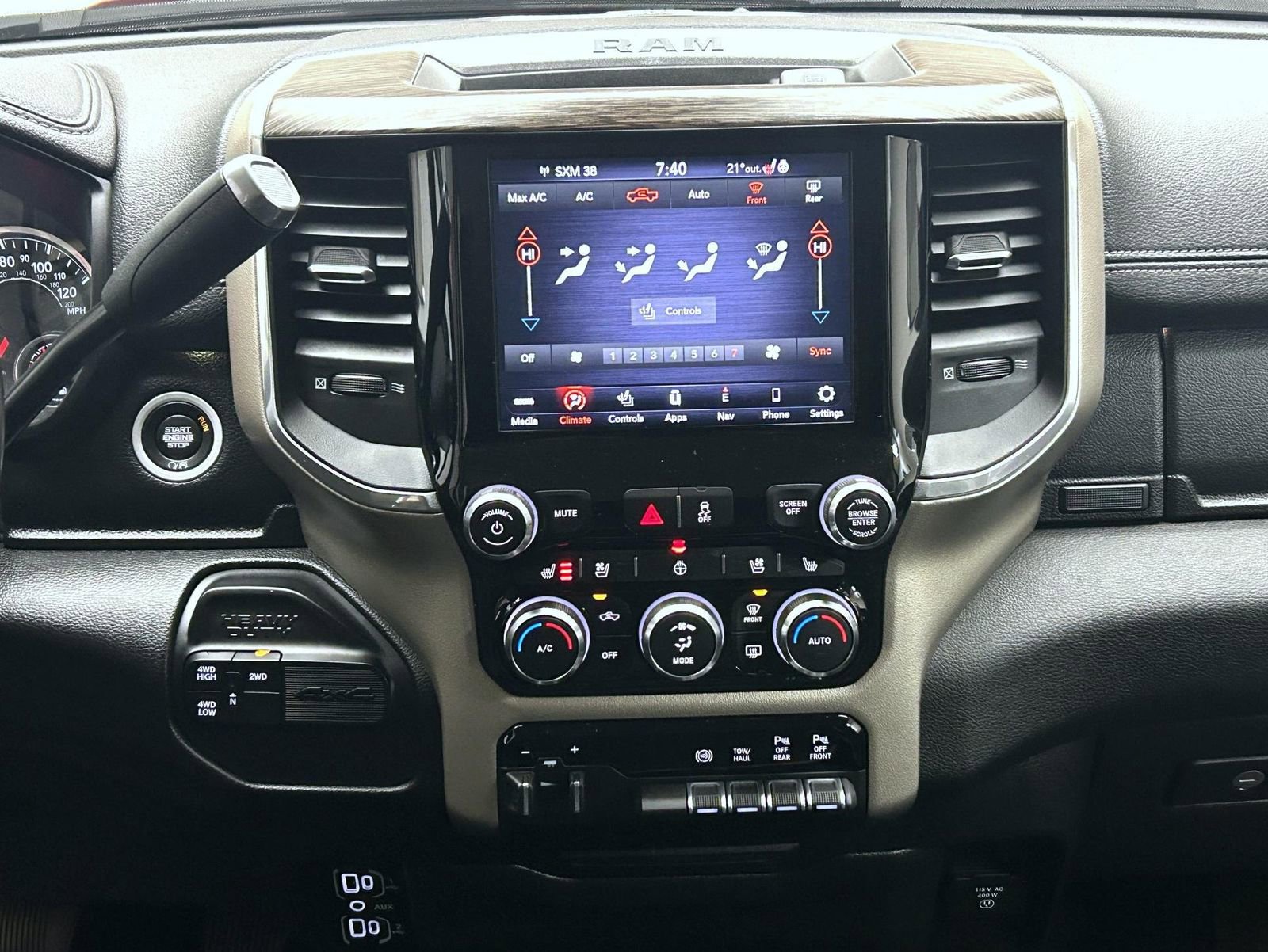 Used 2020 RAM 3500 Laramie image 13