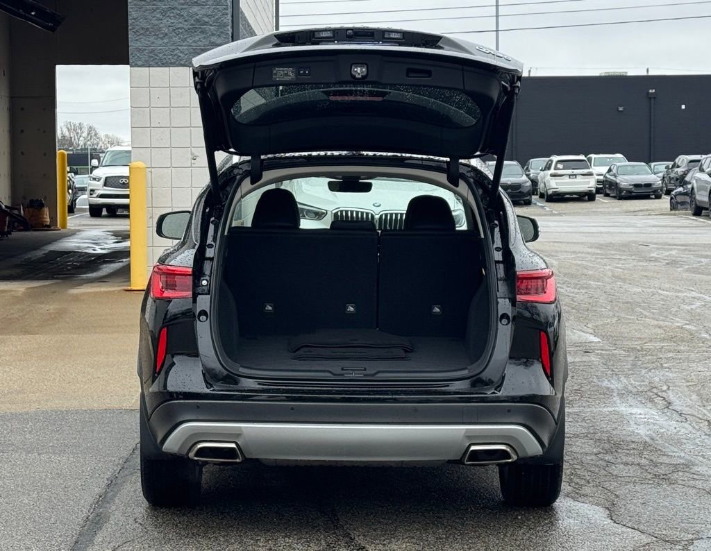 Used 2023 INFINITI QX50 Luxe image 30