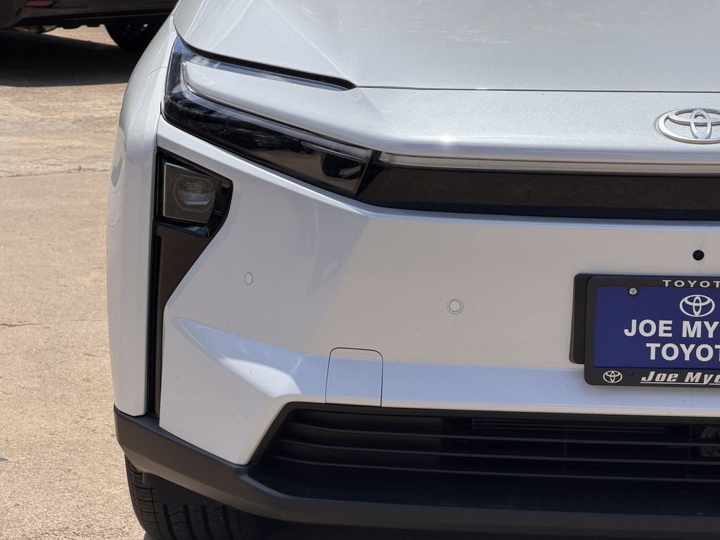 New 2026 Toyota bZ FWD image 5