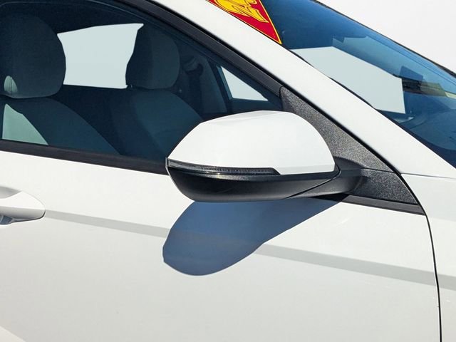 Used 2024 Hyundai Kona SEL image 11