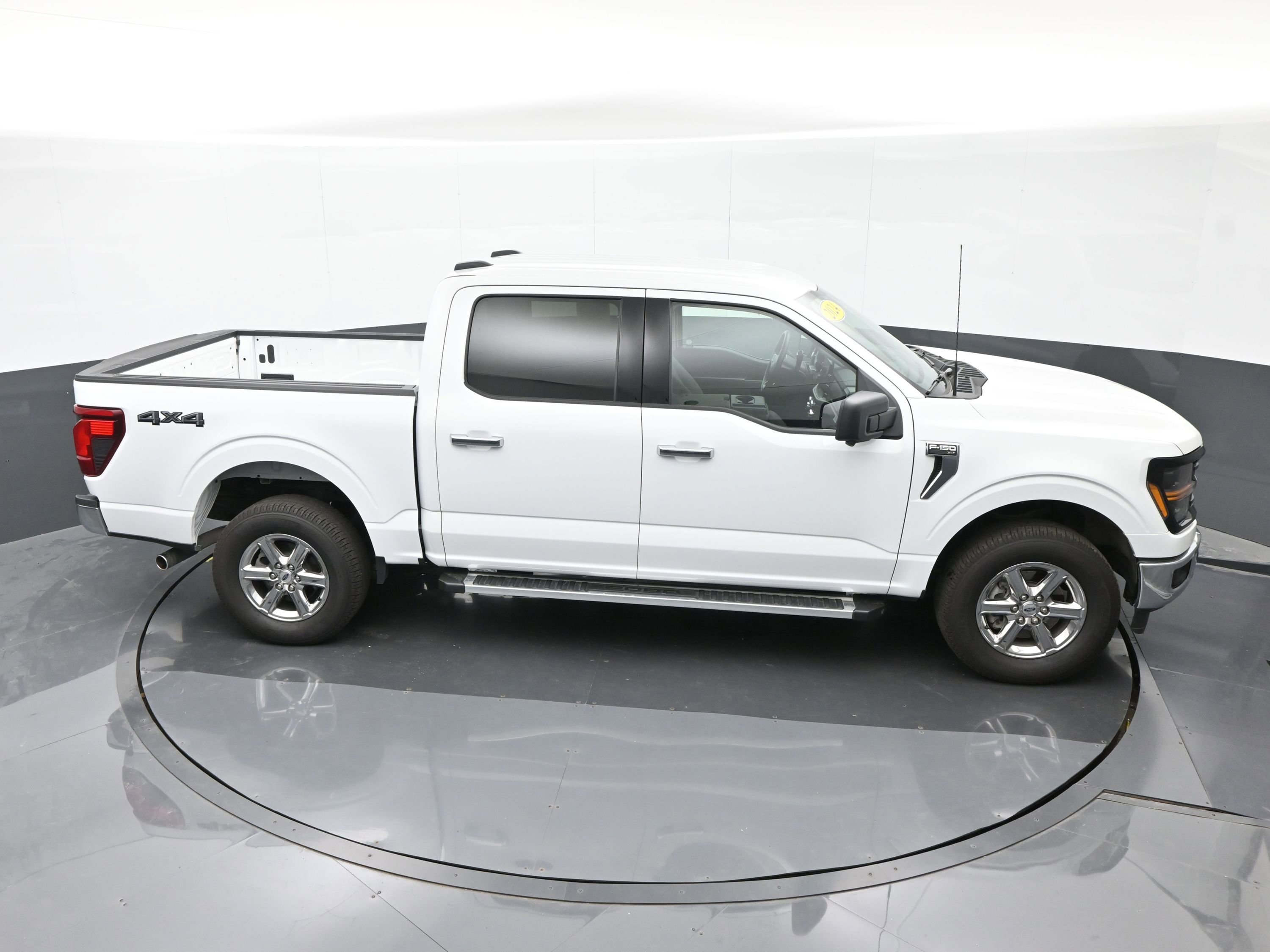 Used 2024 Ford F150 XLT image 41