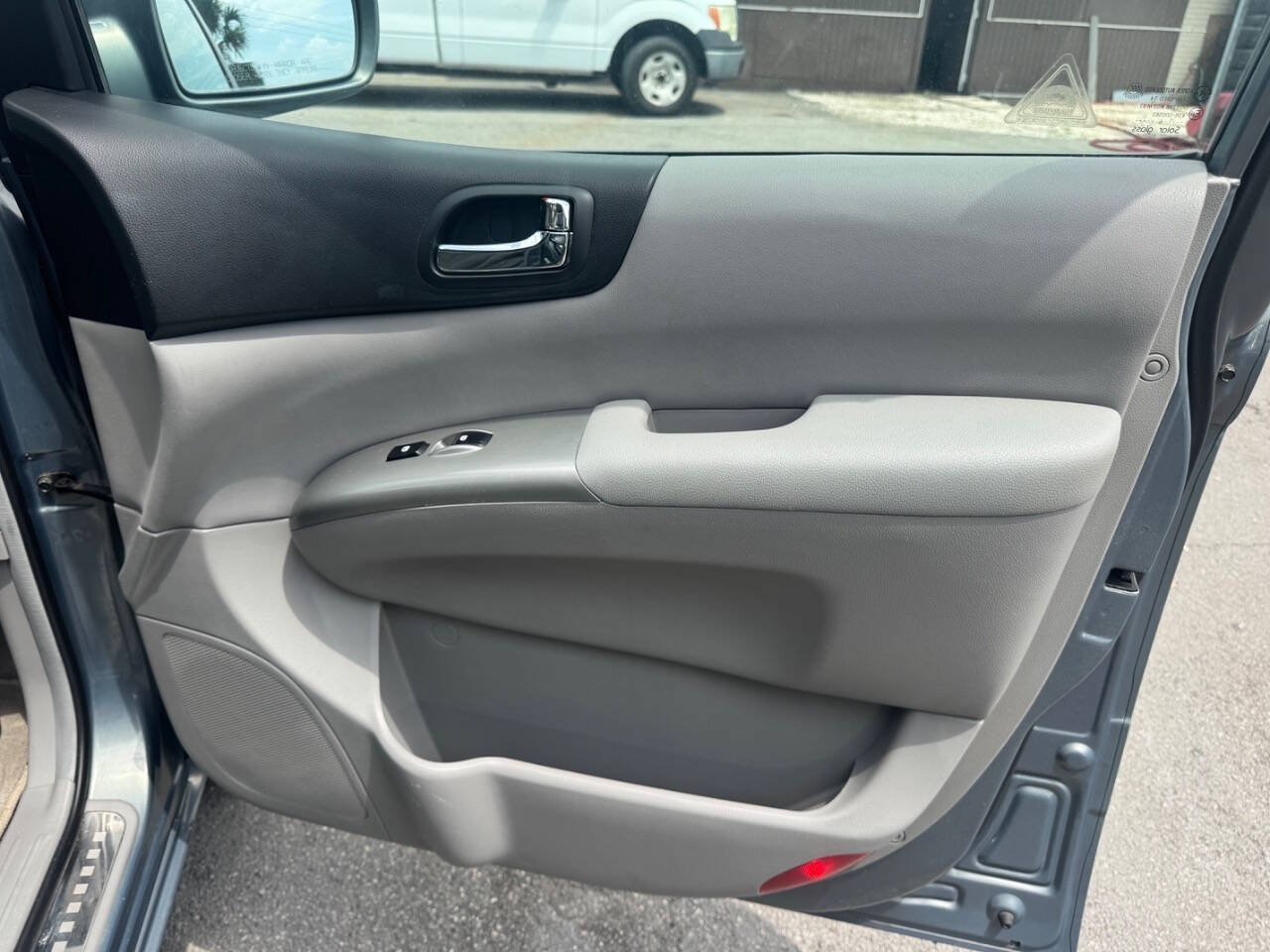 Used 2007 Hyundai Entourage GLS FWD image 20