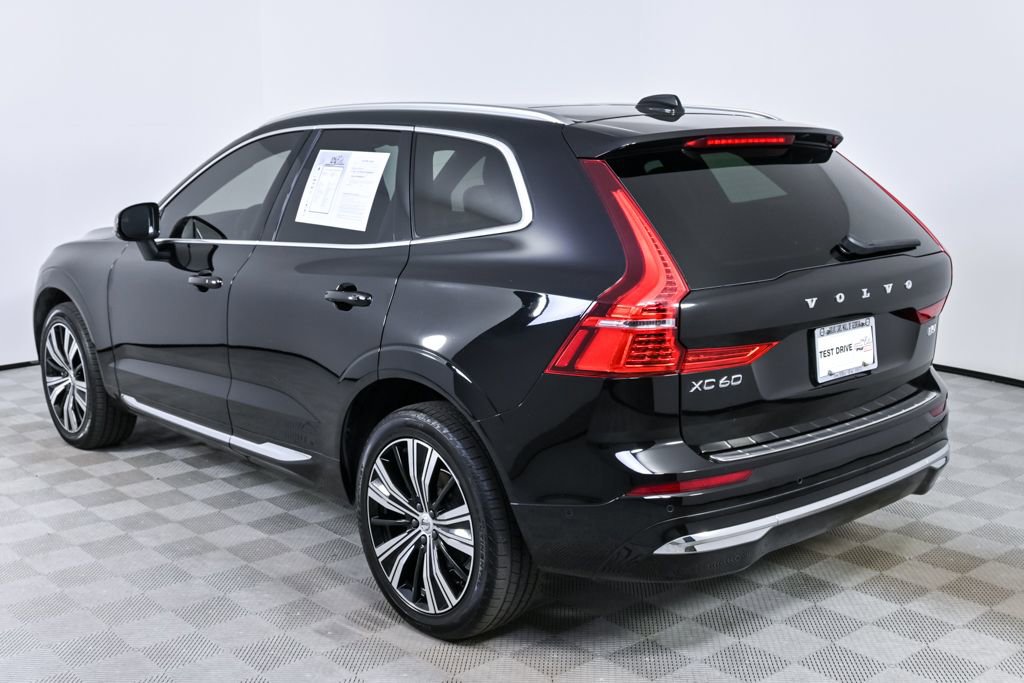 Certified 2023 Volvo XC60 B5 Plus w/ Climate Package image 4