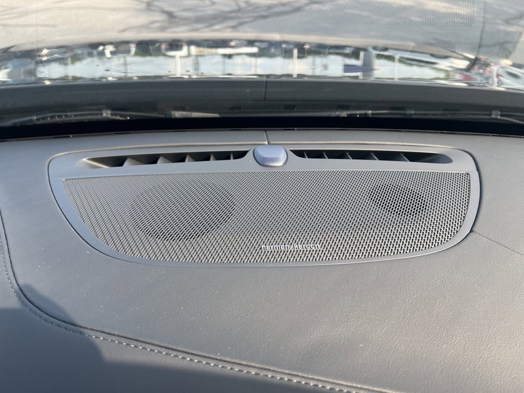 New 2026 Volvo XC90 B6 Plus w/ Protection Package Premier image 25