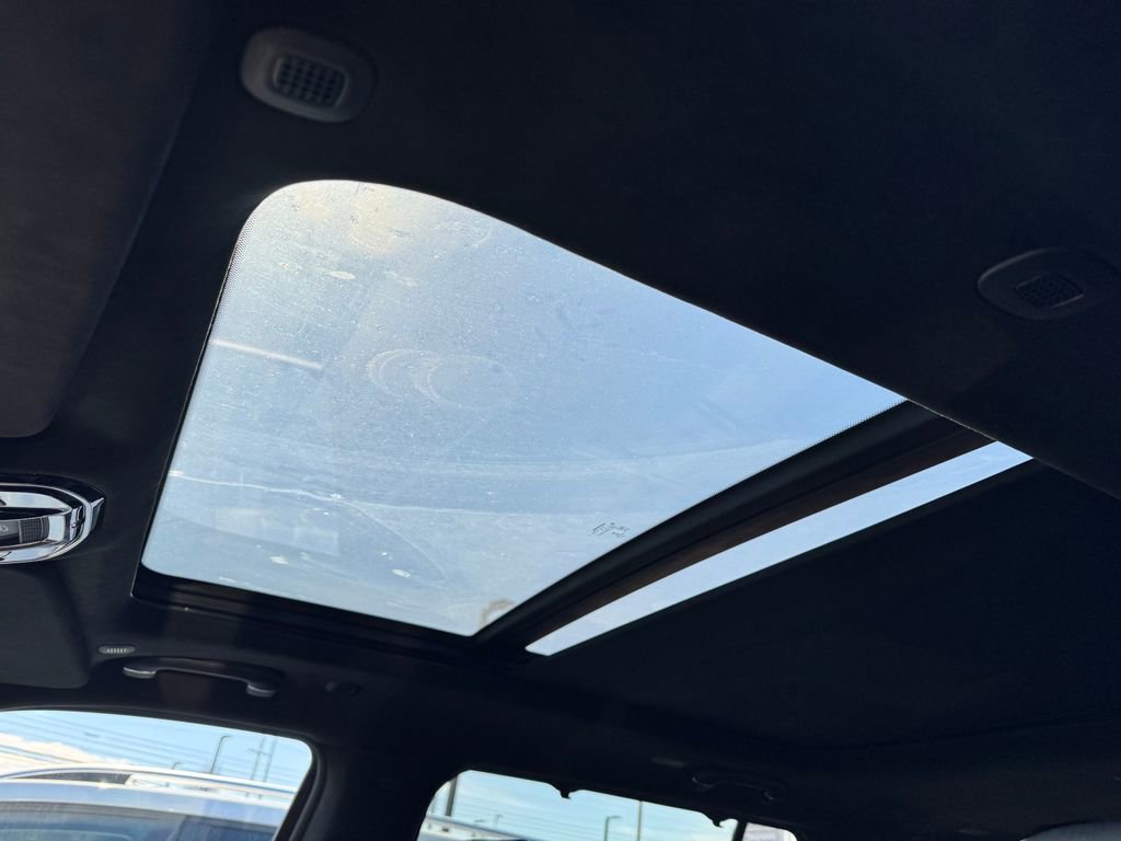 Used 2023 Jeep Grand Wagoneer Series II image 32