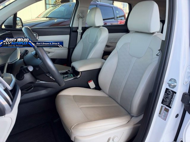 Used 2025 Kia Sorento SX FWD image 21