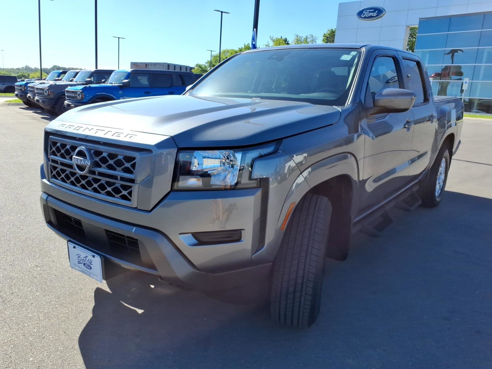 Used 2022 Nissan Frontier SV w/ Technology Package AWD/4WD image 7