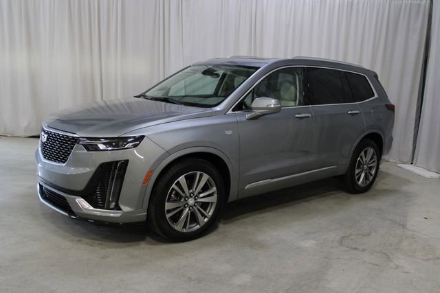 Certified 2025 Cadillac XT6 Premium Luxury AWD/4WD image 30
